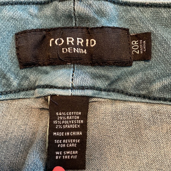 Torrid Jeans - Picture 4 of 5